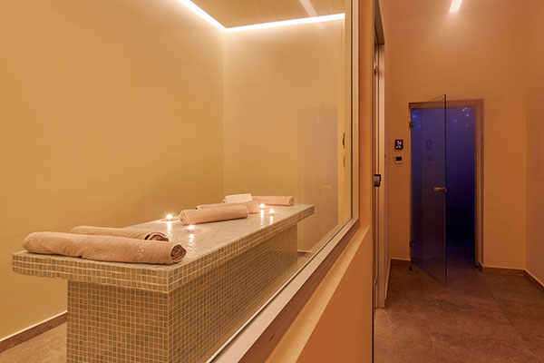 Enorme Santanna Island Spa